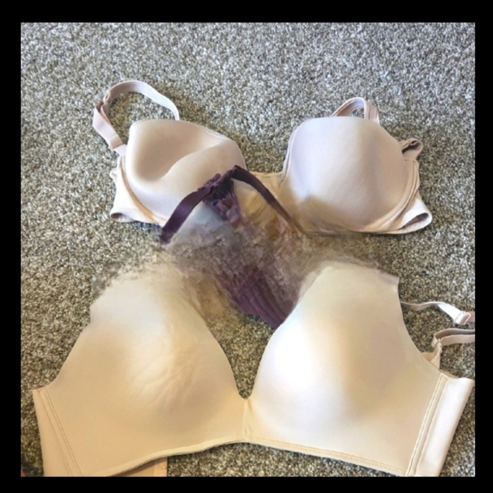 2 Bras 38DD